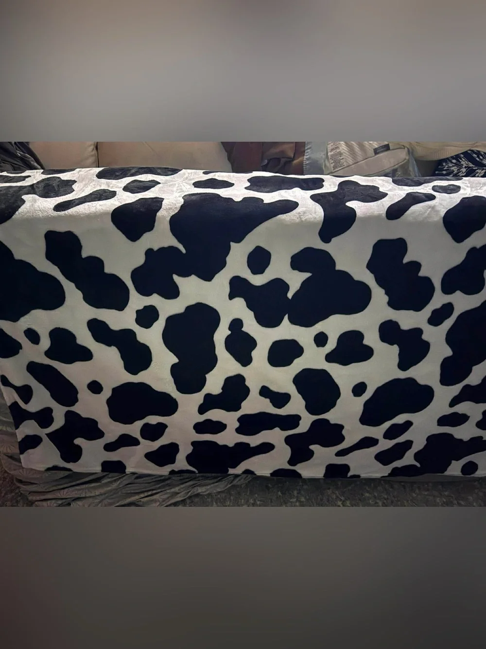 Cow Print Plush Throw Blanket - Black & White Cozy Throw Soft blanket 56”x39”